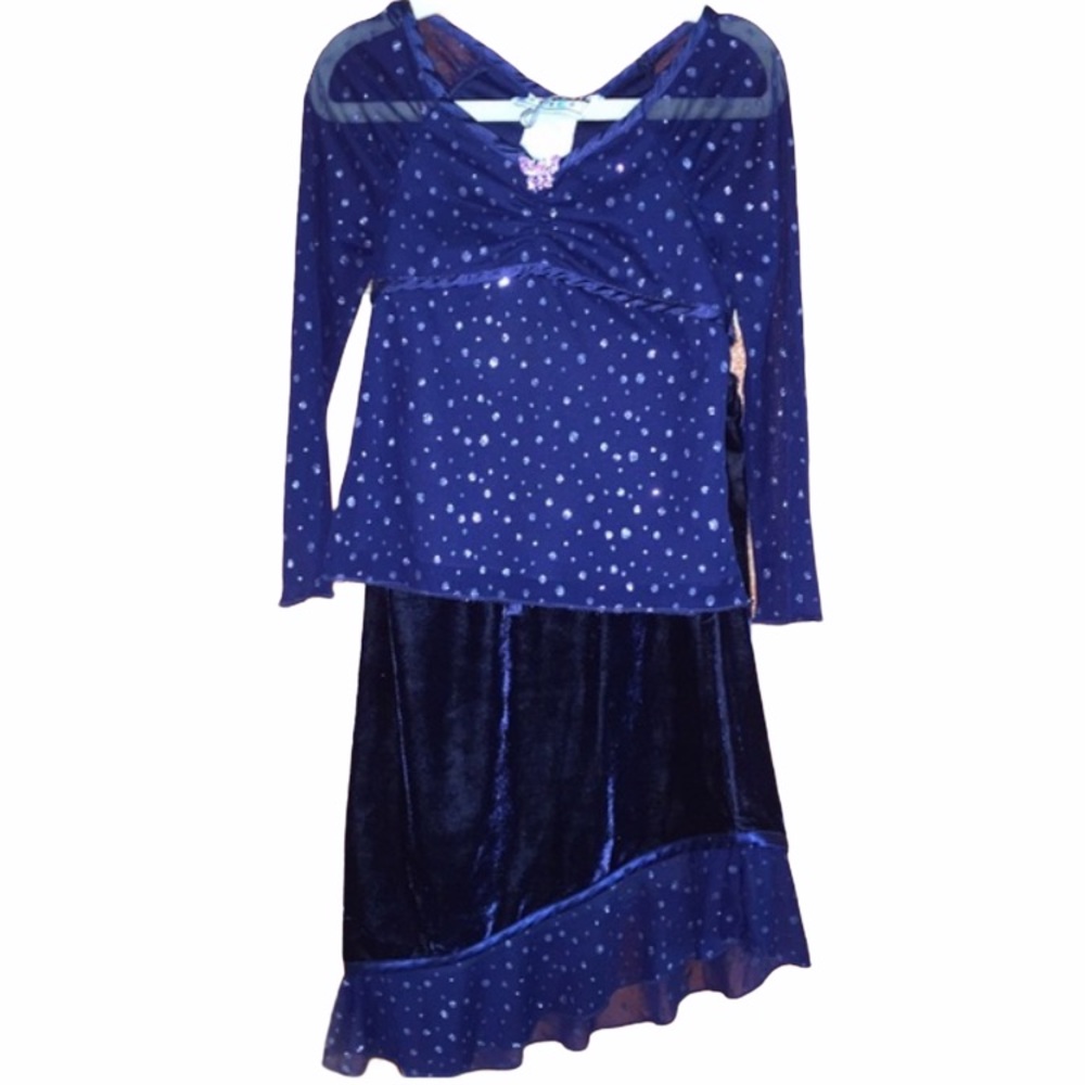 Zoey Navy Blue Sparkle Velvet Skirt Outfit 4